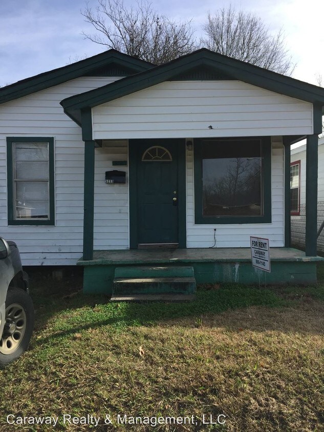 Foto principal - 5233 Broadway Ave