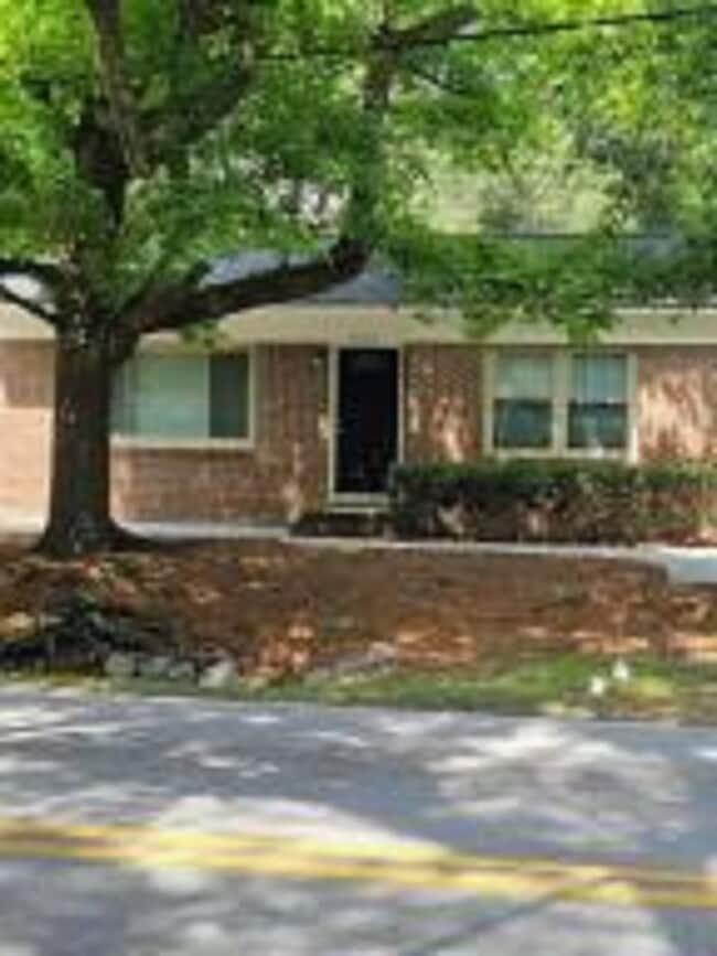 Building Photo - 1219 Ashley Hall Rd