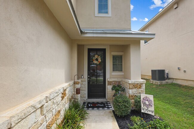 Building Photo - 3 Bedroom/2.5 Bath Carlson Park Subdivision