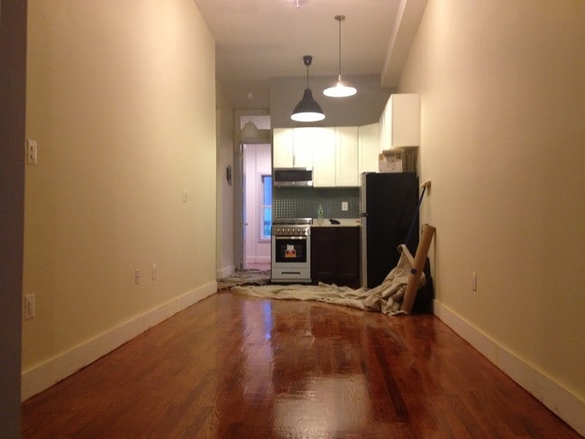 Building Photo - 255 Evergreen Ave