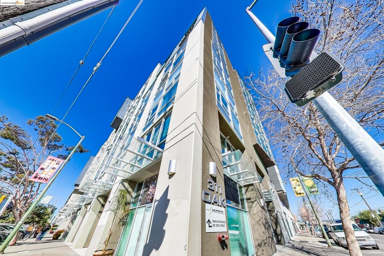 311 Oak St Unit 543, Oakland, CA 94607 Condo for Rent in Oakland, CA