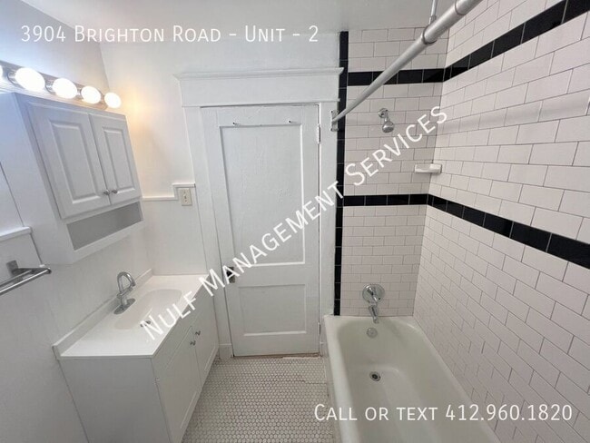 Foto del edificio - 3904 Brighton Rd