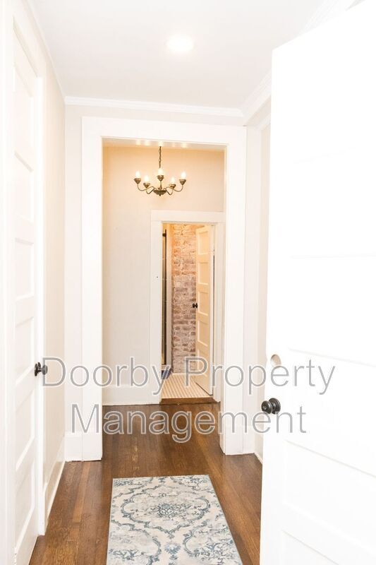 Foto del edificio - 621 Fortwood Pl