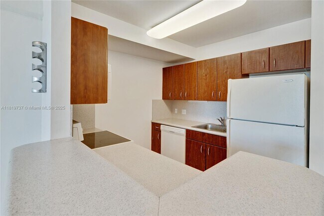 Foto del edificio - 2550 SW 27th Ave