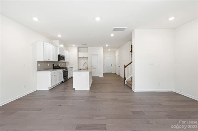 Foto del edificio - 2881 Yeager Dr NW