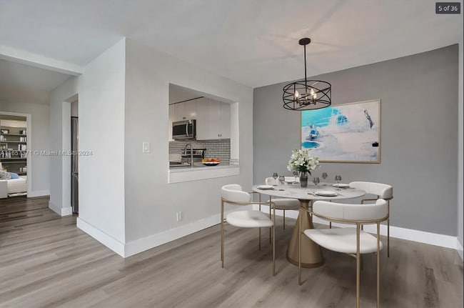 Building Photo - 7175 Orange Dr