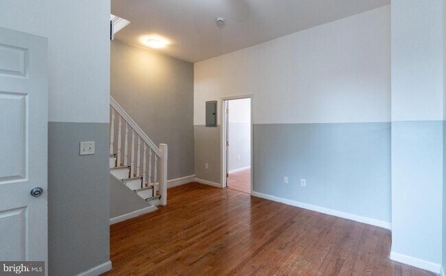 Building Photo - 2219 N 16th St