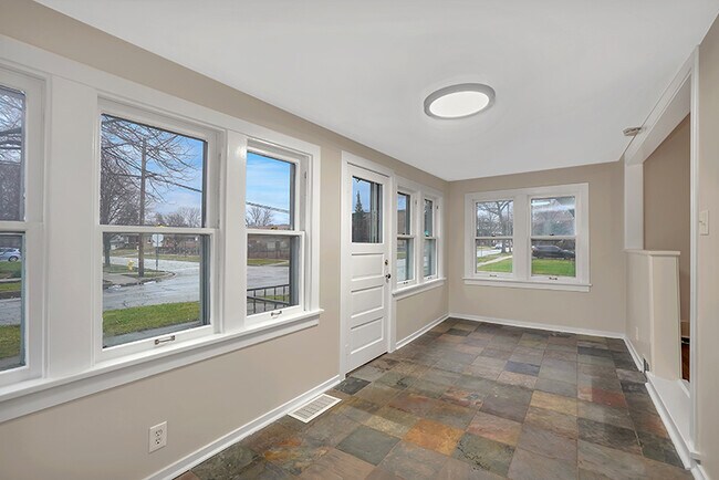 Foto del edificio - 4716 Douglas Rd