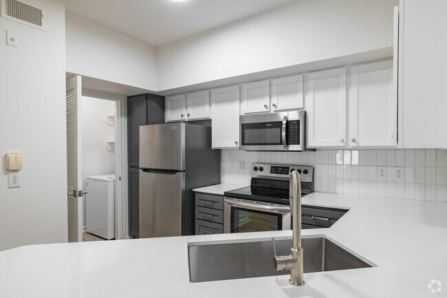 Cocina - Whitney at the Heights