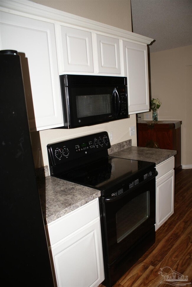 Foto del edificio - 7104 Manatee St