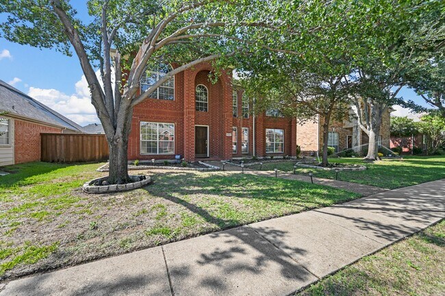 Foto del edificio - Spacious 4 Bedroom Home in Plano ISD Located in Bristol Pointe Estates.