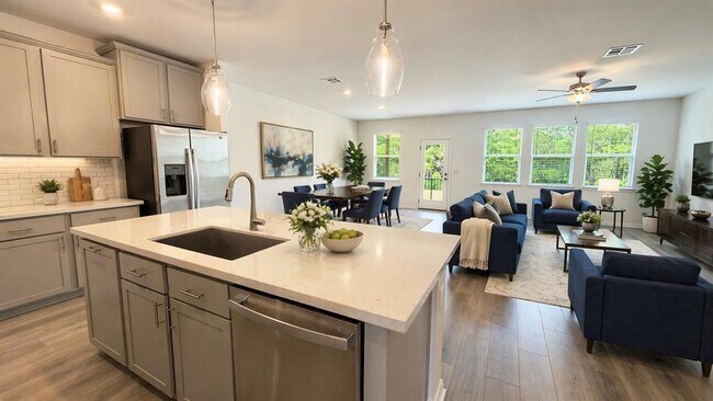 Foto del edificio - 523 Andesite Cv