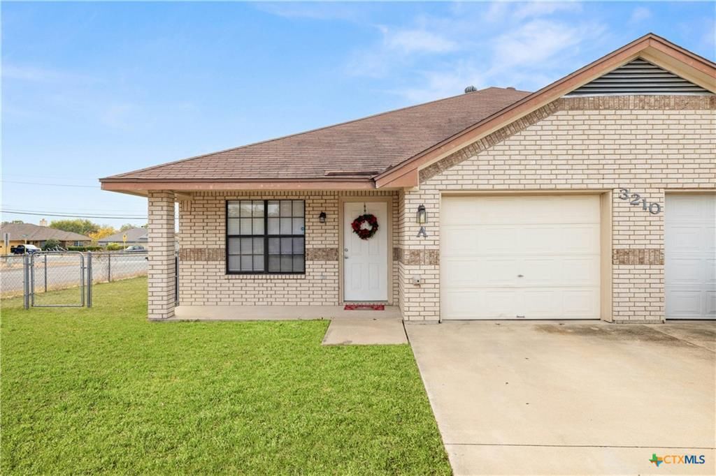 Foto principal - 3210 Raven Dr