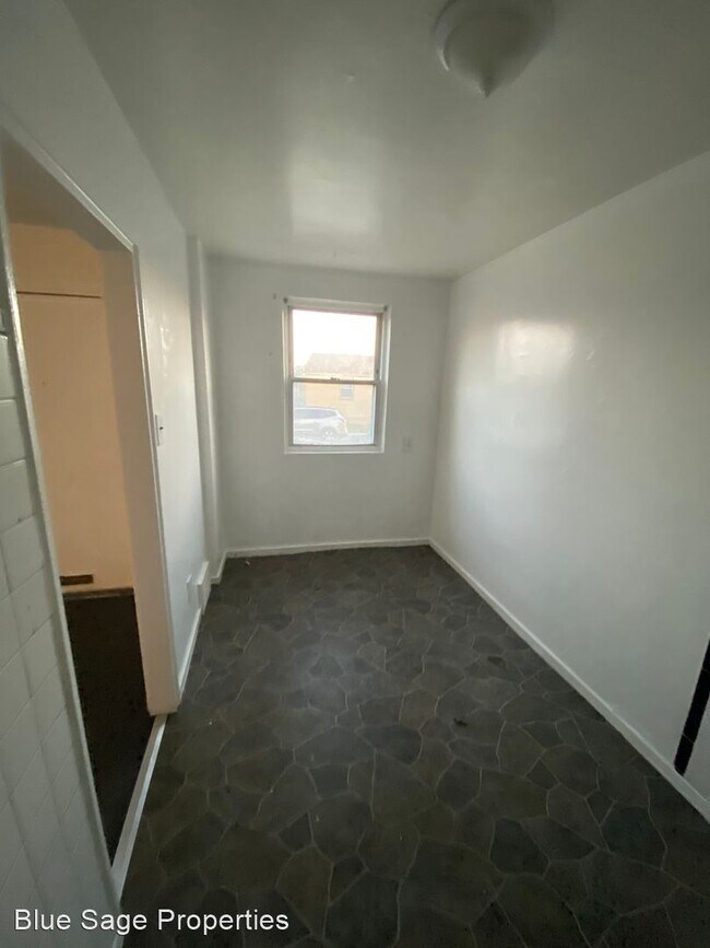 Building Photo - 2 br, 1 bath House - 1037 Laurel Rd