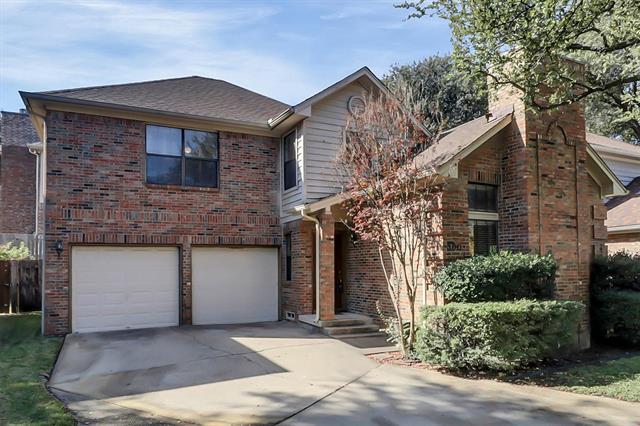 Foto principal - 300 St Durney Ct