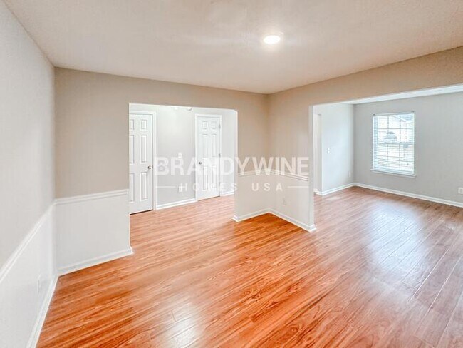 Foto del edificio - 5994 Horseshoe Ln