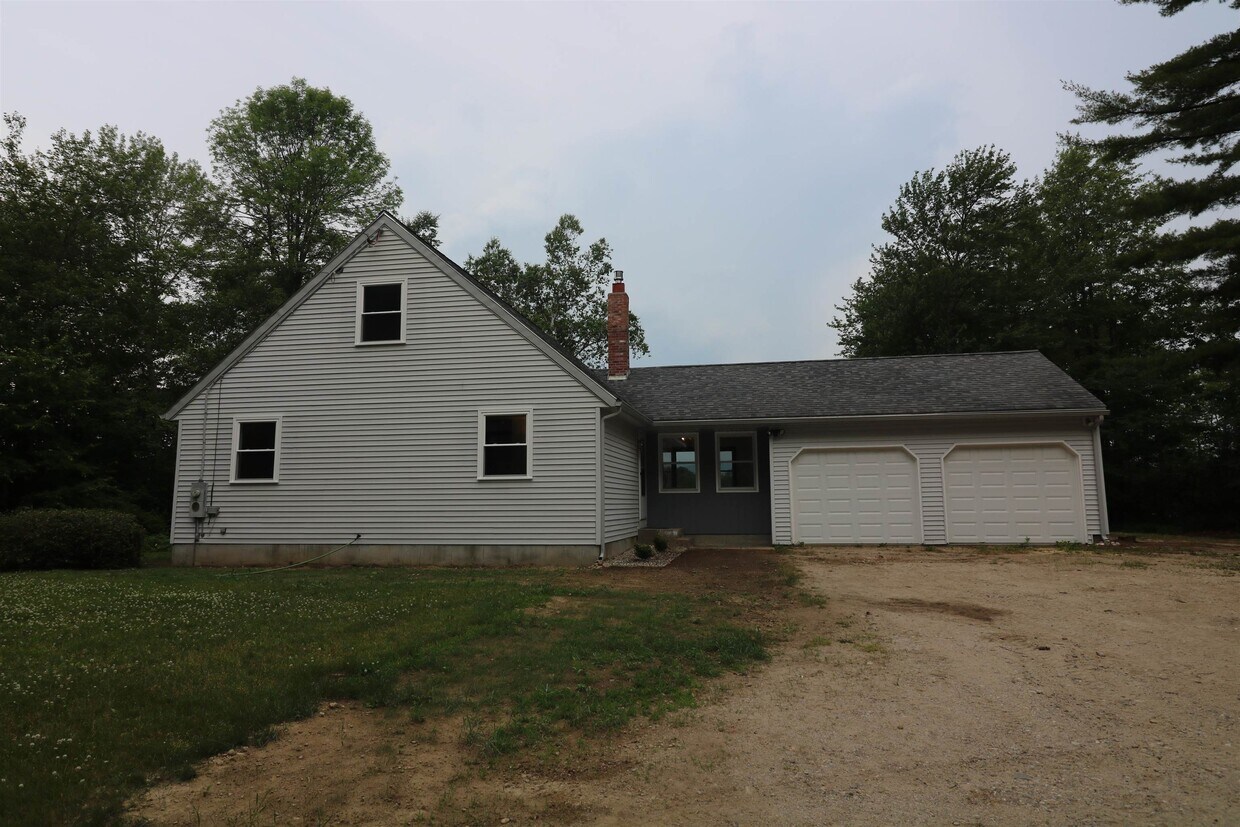 Primary Photo - 48 S Shore Dr