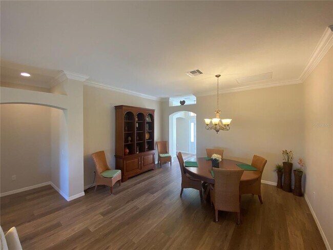 Building Photo - 2295 Gatsby Ln