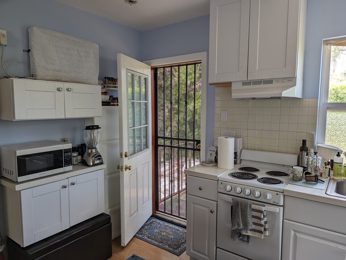 example when previously furnished - 2595 Military Ave