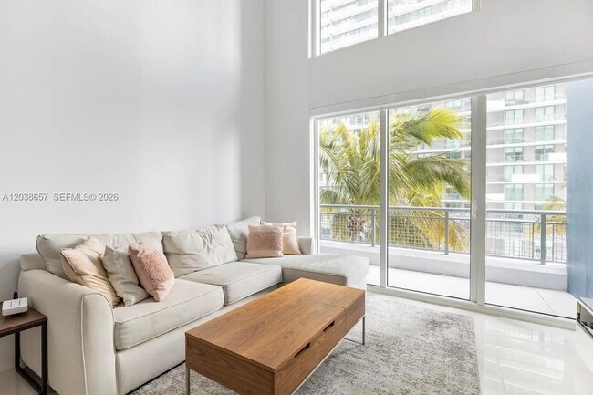 Foto del edificio - 60 SW 13th St