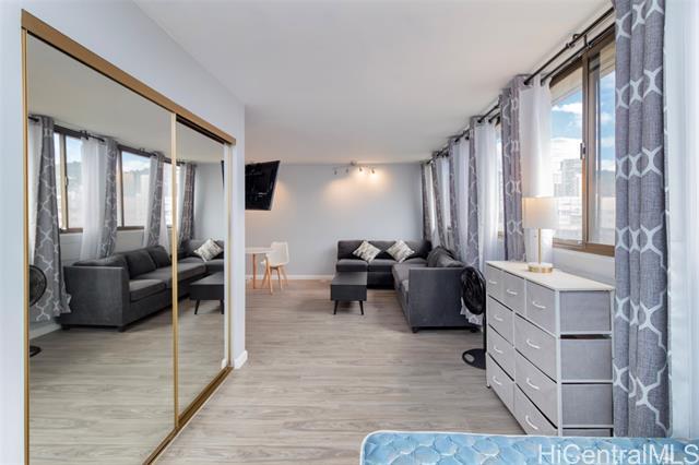 Building Photo - 1134 Kinau St