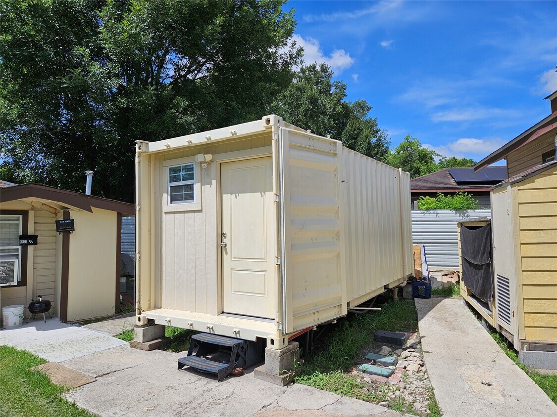 Foto principal - 6826 Myrtle St