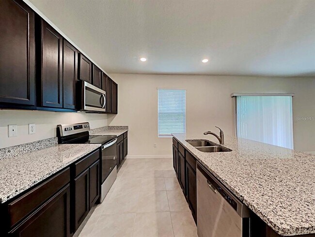 Building Photo - 3243 Logan Berry Dr