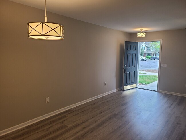 Foto del edificio - Two Bedroom Townhome in The Townes at Buckwalter!