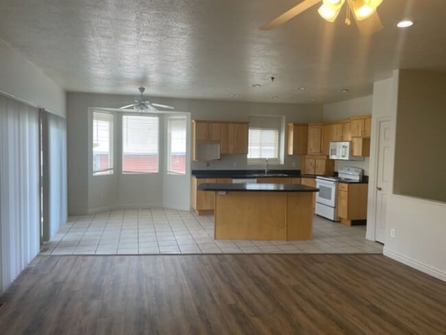 Building Photo - Ogden Valley Home (Eden)