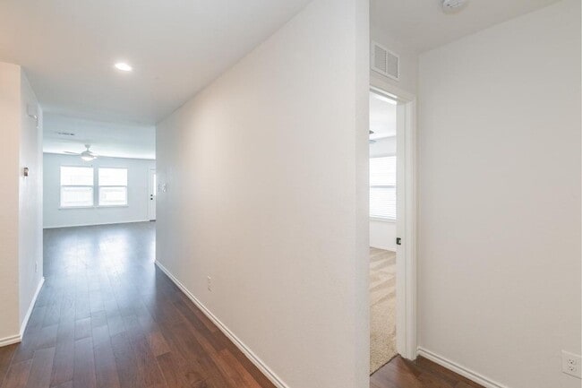 Building Photo - 6028 Clipper Lane, Fort Worth TX 76179