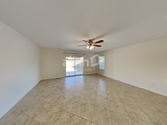 Building Photo - 4639 E Pinto Valley Rd