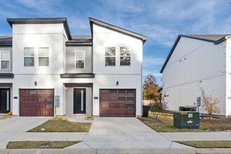 Building Photo - 847 Felix Wy