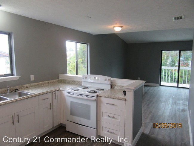 Building Photo - 1508 Clay Ave