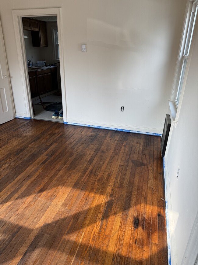 Building Photo - 210 Seward Ave