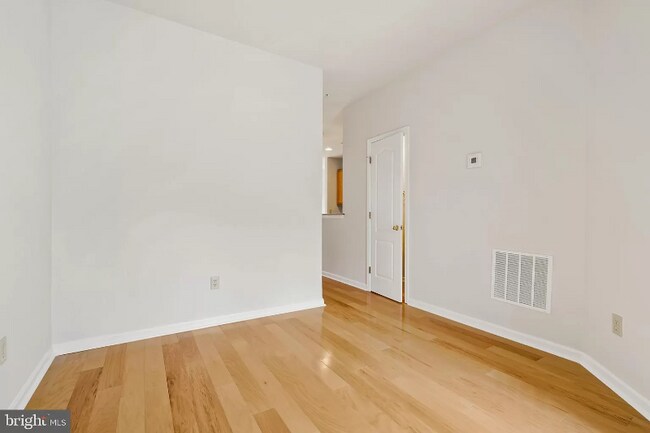 Building Photo - 202 Wheatley Dr