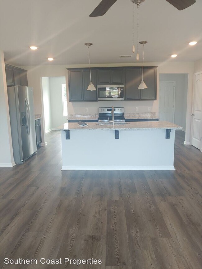 Building Photo - 3 br, 2 bath House - 90 Dunnoman Drive