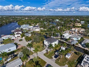 Building Photo - 27570 Tarpon Way
