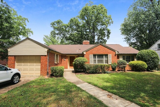 One Level Living -- 5bed / 3bath - Chevy Chase - One Level Living -- 5bed / 3bath - Chevy Chase House