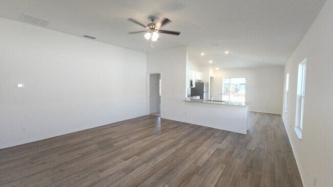 Foto del edificio - new 3/2 home