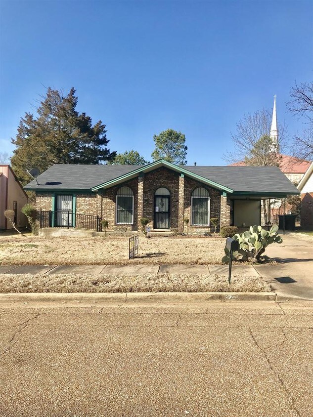 Available For Immediate Move In 38118 House Rental in Memphis, TN