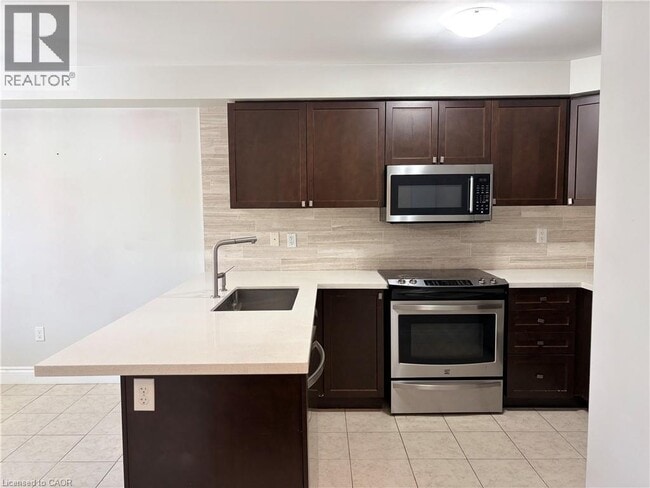 Building Photo - 7 Sirente Dr