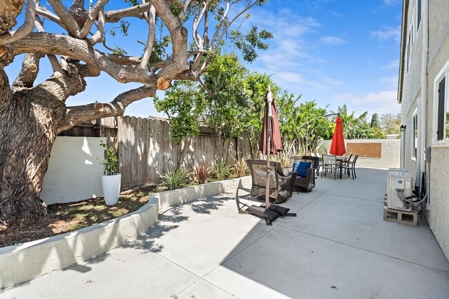 Foto del edificio - 6BD/4BA One Story Single Family House next to UCI