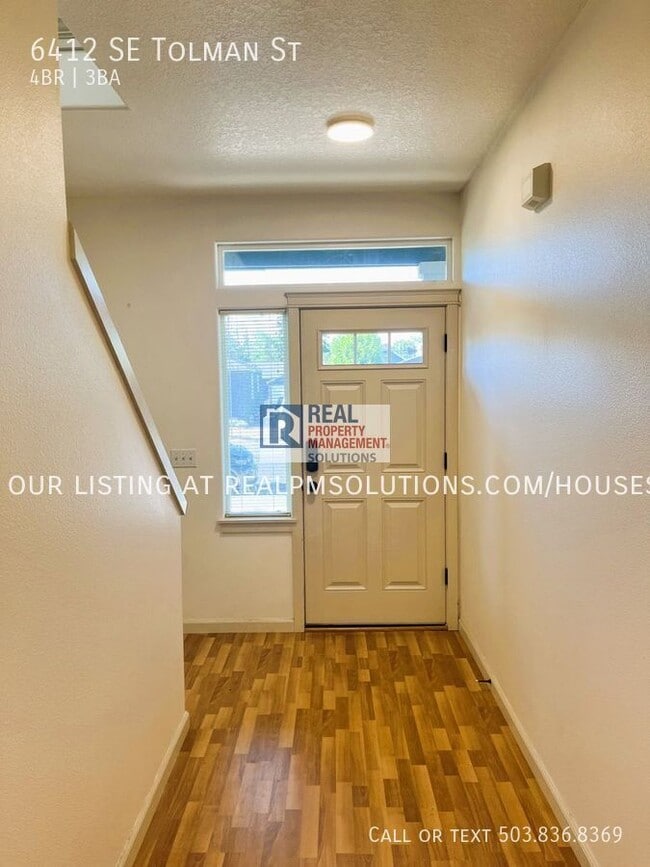 Building Photo - 6412 SE Tolman St