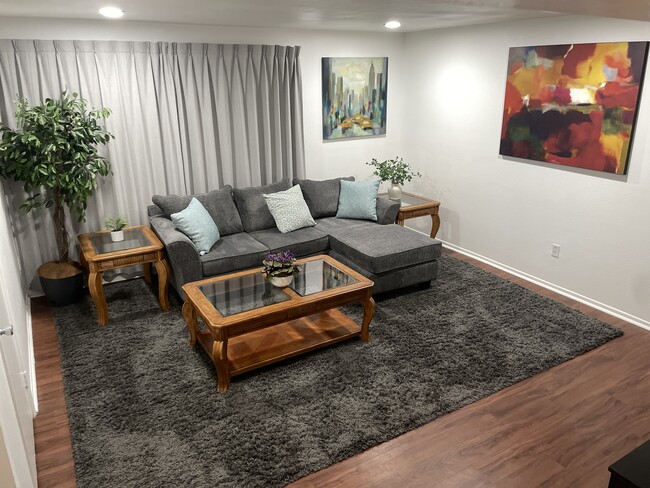 Building Photo - 7638 Newlin Ave