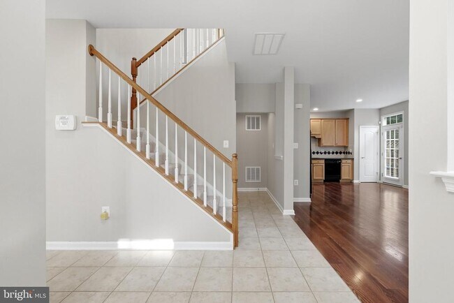 Foto del edificio - 300 Kintyre Ln