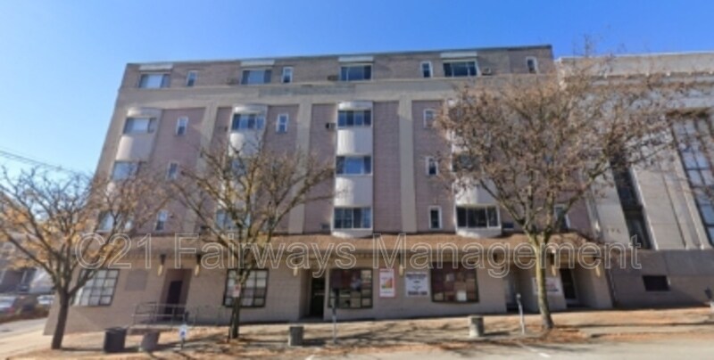 Primary Photo - 20 S 6th St