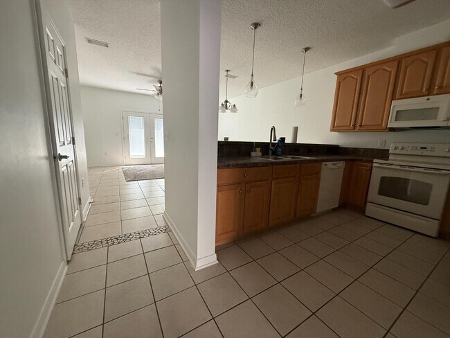 Foto del edificio - 2190 Monument Rd