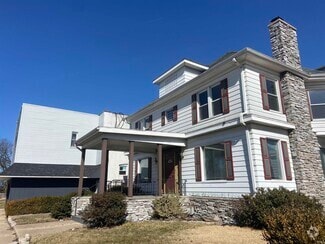 Building Photo - 403 W Lincolnway W Hwy