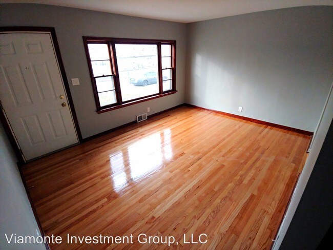 Foto del edificio - 3 br, 1 bath House - 14027 S. Mackinaw Ave.