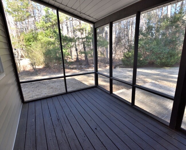 Foto del edificio - 253 Browning Ln